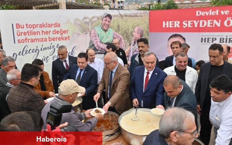 Manisa'da MHP'den 14 Mayıs için pilav hayrı - Haberois Manisa'da MHP'den 14 Mayıs için pilav hayrı