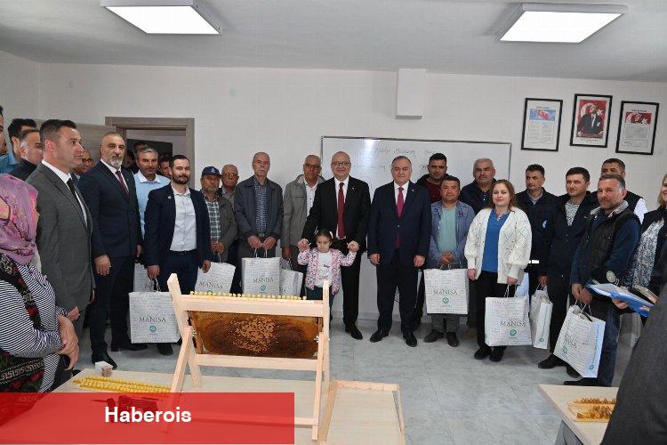 Manisa'da üreticilere bal gibi hizmet