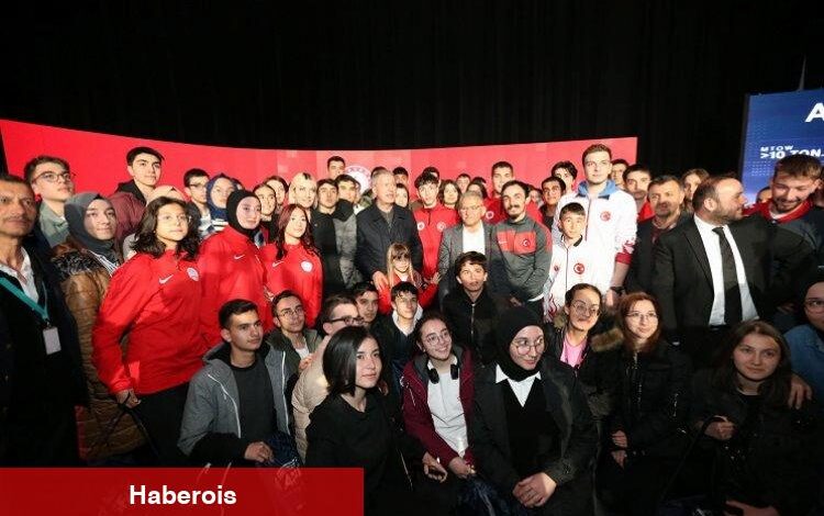 Memduh Büyükkılıç'tan anlamlı şiir - Haberois Memduh Büyükkılıç'tan anlamlı şiir