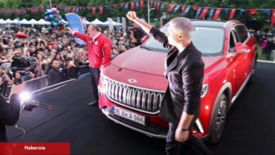 Özcan Deniz, TOGG'la sahneye çıktı! Bakan Varank co-pilotluk yaptı