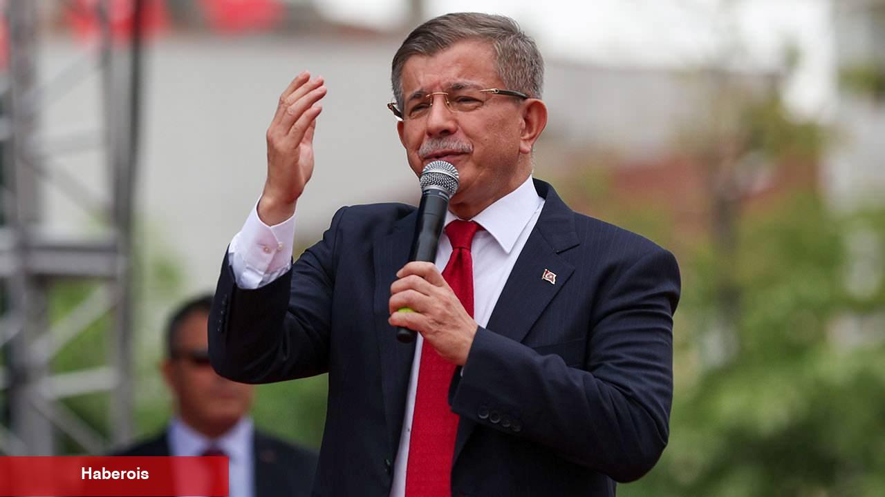 Rezil olup "R" yapan Ahmet Davutoğlu Alpay Özalan'dan kaçamadı!