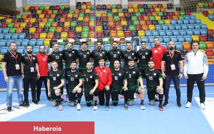 Sakaryalı hentbolcular yarı final için sahada