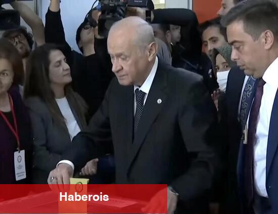 Türkiye'de oy kullanımı bitti! Oyların sayımına başlandı