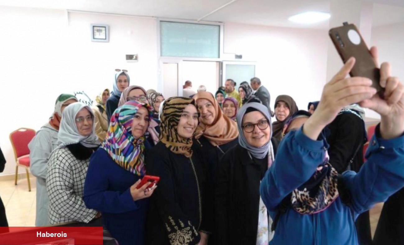 Vekil adayı Ayşe Böhürler Kayseri Erciyes'te ağır sevgiyle karşılandı
