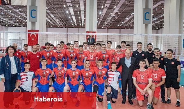 Voleybol Altyapılar Türkiye Şampiyonası İzmir'de sürüyor Başkan Soyer: Her yıl ev sahipliği yapabiliriz - Haberois Voleybol Altyapılar Türkiye Şampiyonası İzmir'de sürüyor Başkan Soyer: Her yıl ev sahipliği yapabiliriz