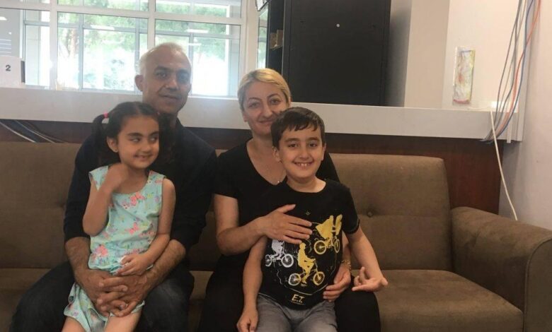 9 Yaşındaki Depremzede Otizmli Berk, 4 Aydır Tek Göz Odada Yaşıyor! - Haberois 9 Yaşındaki Depremzede Otizmli Berk, 4 Aydır Tek Göz Odada Yaşıyor!