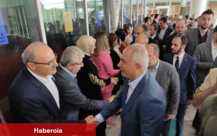 AK Parti Bursa teşkilatlarıyla bayramlaştı - Haberois AK Parti Bursa teşkilatlarıyla bayramlaştı