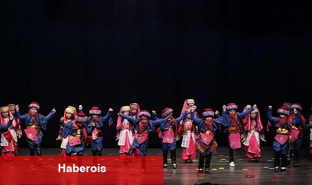 Aydın Büyükşehir Belediyesi, eğitimde öncü rol oynayan Çocuk Gelişim Merkezleriyle minik mezunlarını gururla uğurladı - Haberois Aydın Büyükşehir Belediyesi, eğitimde öncü rol oynayan Çocuk Gelişim Merkezleriyle minik mezunlarını gururla uğurladı