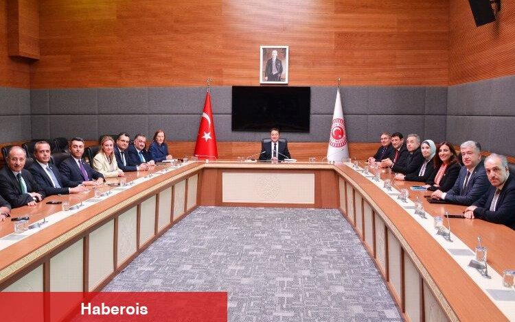 Babacan, milletvekilleriyle TBMM'de toplandı