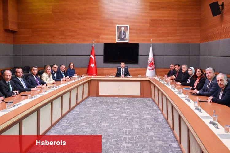 Babacan, milletvekilleriyle TBMM'de toplandı