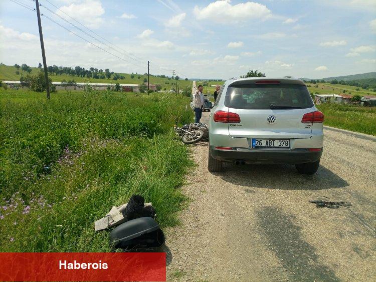 Bilecik Pazaryeri'nde trafik kazası: 3 yaralı