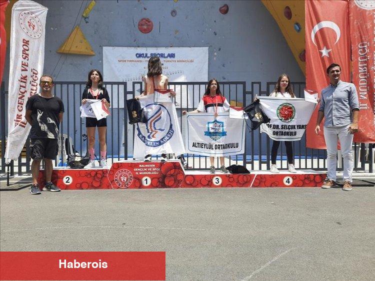 Bursa İnegöllü sporculardan 'Spor Tırmanış' imzası