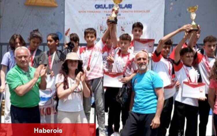 Bursa İnegöllü sporculardan 'Spor Tırmanış' imzası - Haberois Bursa İnegöllü sporculardan 'Spor Tırmanış' imzası