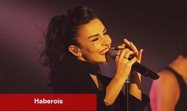 "Cuma İş Çıkışı"nda Fatma Turgut Sahnede - Haberois "Cuma İş Çıkışı"nda Fatma Turgut Sahnede