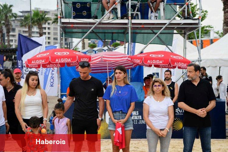 Danimarka ekibi Cemal Kütahya anısını formalarında yaşattı