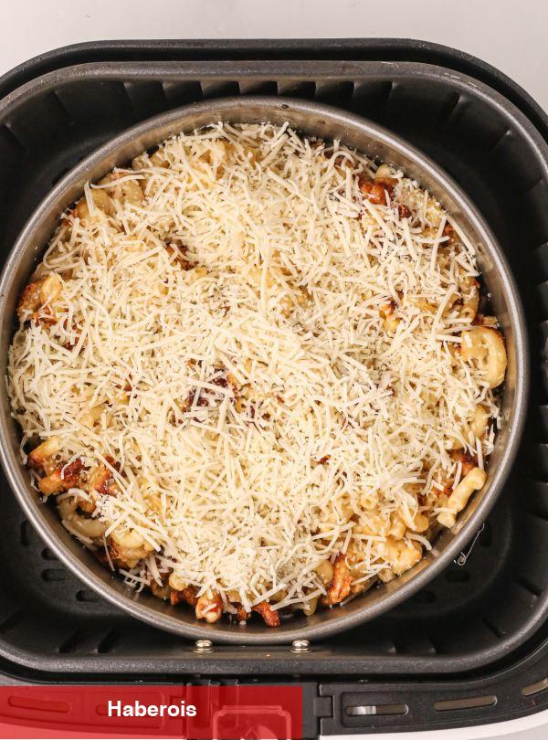 Dünyaya yayılan lezzetin yeni pişirme yöntemi! Airfryer'da fırın makarna nasıl yapılır?