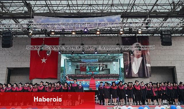 Egeli 362 genç hekim sağlık ordusuna uğurlandı - Haberois Egeli 362 genç hekim sağlık ordusuna uğurlandı