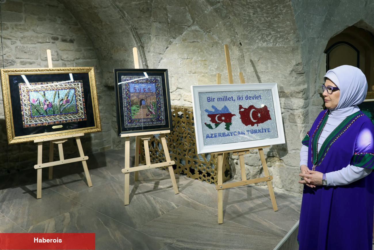 Emine Erdoğan Mehriban Aliyeva ile Bakü İçerişehir'i ziyaret etti