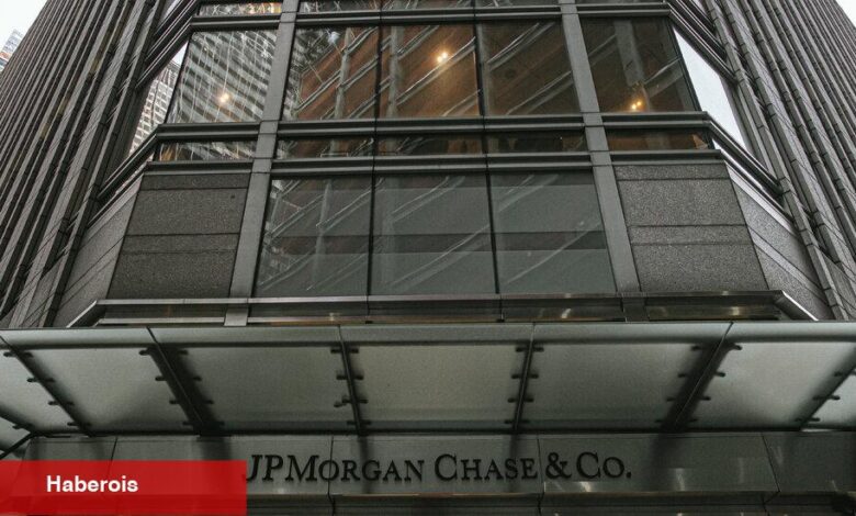 JPMorgan, Epstein'ın Kurbanlarıyla Anlaşma İçin 290 Milyon Dolar Ödeyecek - Haberois JPMorgan, Epstein'ın Kurbanlarıyla Anlaşma İçin 290 Milyon Dolar Ödeyecek