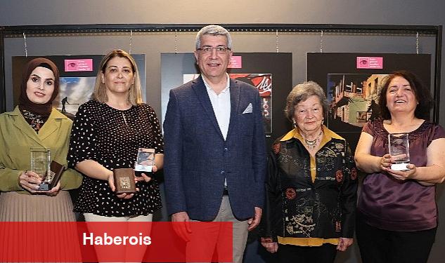 "Kadın Gözüyle Hayattan Kareler" Sergisi Bu Yıl Milli Reasürans Sanat Galerisi'nde Fotoğrafseverlerin Ziyaretine Açıldı - Haberois "Kadın Gözüyle Hayattan Kareler" Sergisi Bu Yıl Milli Reasürans Sanat Galerisi'nde Fotoğrafseverlerin Ziyaretine Açıldı