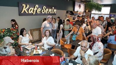 "Kafe Senin", Hizmete Girdi