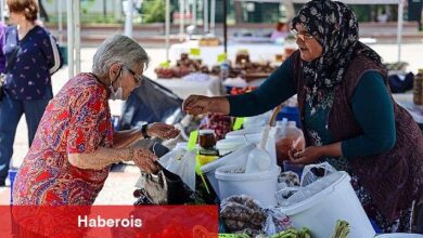 Karşıyaka'da atalık tohumların mahsulleri tezgahları süsledi