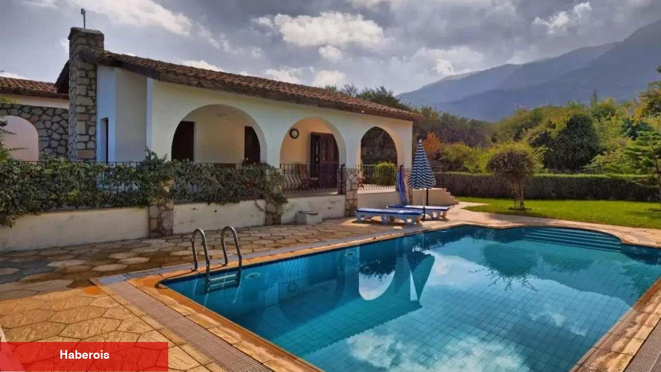 Kıbrıs’ta korunaklı villalarda ailece tatil fırsatı