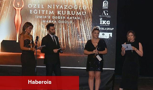 Niyazoğlu Özel Eğitim'e İzmir'e Değer Katan Marka Ödülü - Haberois Niyazoğlu Özel Eğitim'e İzmir'e Değer Katan Marka Ödülü