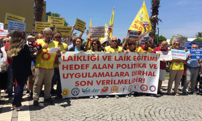 Okullarda İmam Görevlendirmesi Uygulaması İzmir’de Protesto Edildi! - Haberois Okullarda İmam Görevlendirmesi Uygulaması İzmir’de Protesto Edildi!