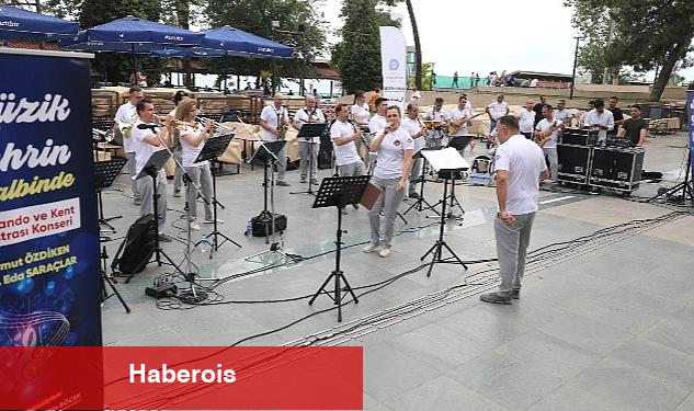 Şehrin kalbinde müzik keyfi - Haberois Şehrin kalbinde müzik keyfi