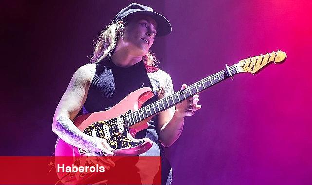 Tash Sultana Türkiye'de İlk Kez PSM Loves Summer by %100 Müzik Kapsamında Müzikseverlerle Buluştu - Haberois Tash Sultana Türkiye'de İlk Kez PSM Loves Summer by %100 Müzik Kapsamında Müzikseverlerle Buluştu