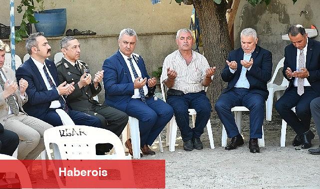 Tekirdağ Valisi Sayın Aziz Yıldırım'ın katılımıyla Malkara'da Bayramlaşma Programı gerçekleştirildi - Haberois Tekirdağ Valisi Sayın Aziz Yıldırım'ın katılımıyla Malkara'da Bayramlaşma Programı gerçekleştirildi
