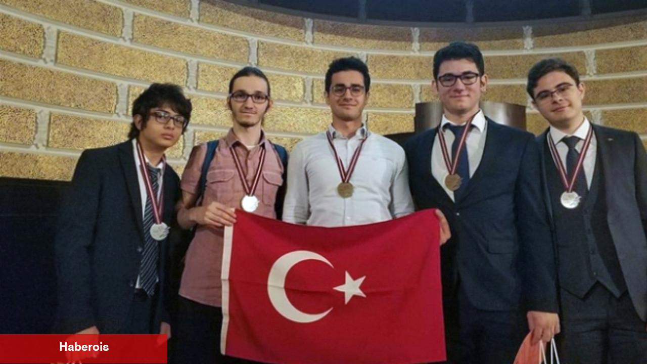 Türkiye, "Avrupa Fizik Olimpiyatları"ndan 2 altın, 2 gümüş ve 1 bronz madalyayla döndü