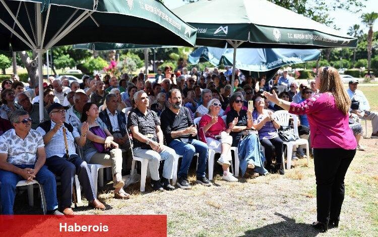 Yenişehir Emekli Evi üyelerine müzik ziyafeti - Haberois Yenişehir Emekli Evi üyelerine müzik ziyafeti