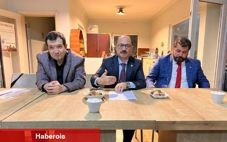 Yolcu ile Dost Meclisi'nde sohbet dolu buluşma - Haberois Yolcu ile Dost Meclisi'nde sohbet dolu buluşma