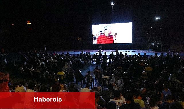 Açık havada sinema keyfi başladı - Haberois Açık havada sinema keyfi başladı