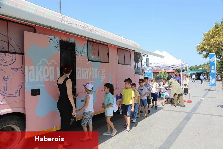 Bandırma'da çocukların yüzü bu atölyelerde gülüyor