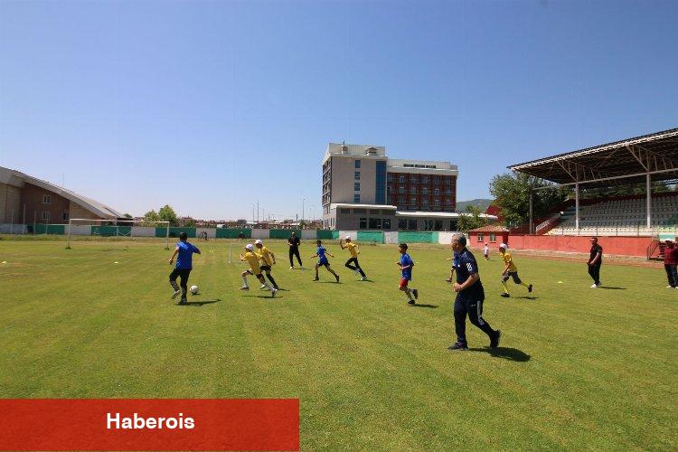 Bingöl'de yaz spor okulları açıldı