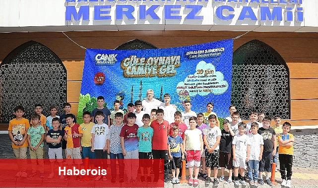 Canik'te Camiye Gelen Çocuklar Hediyelerin Sahibi Olacak - Haberois Canik'te Camiye Gelen Çocuklar Hediyelerin Sahibi Olacak