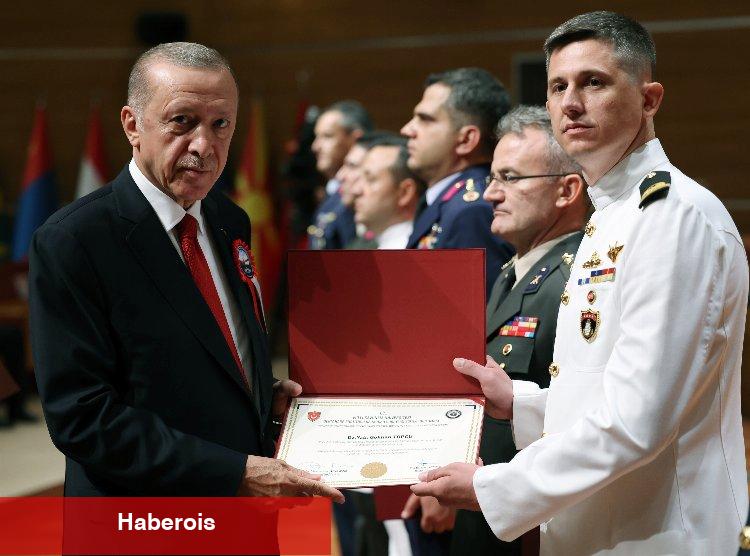 Cumhurbaşkanı Erdoğan: Başarıyı geçmişle ararsak yerimizde sayarız