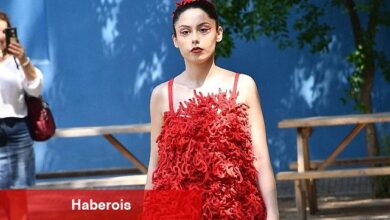 Ege Üniversitesi Moda ve Tasarım Yüksekokulunun ilk mezunlarından moda şovu