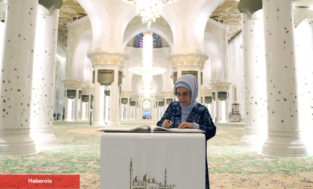Emine Erdoğan BAE’deki Pir Zayed Cami'yi ziyaret etti