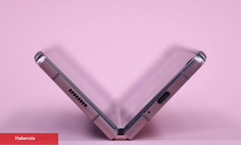 Galaxy Z Fold 5’in kanlı canlı imgeleri sızdırıldı - Haberois Galaxy Z Fold 5’in kanlı canlı imgeleri sızdırıldı