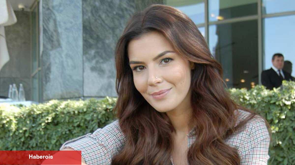 Hatice Şendil hoşluk sırrını birinci sefer açıkladı! Dünya starları her gün bunu yapıyor