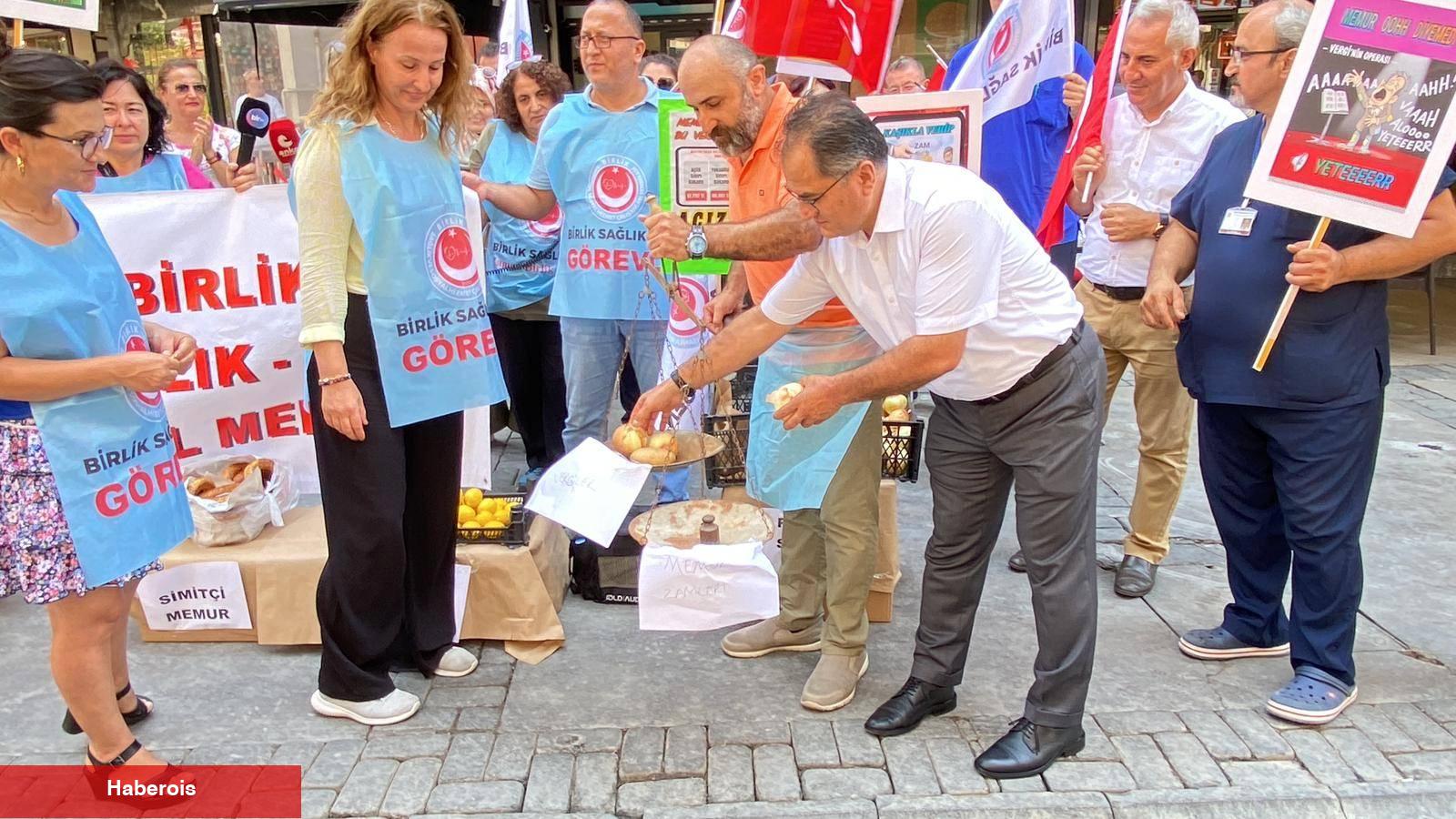 İş Bırakan Sağlık Memurlarından Patates, Soğanlı Protesto!