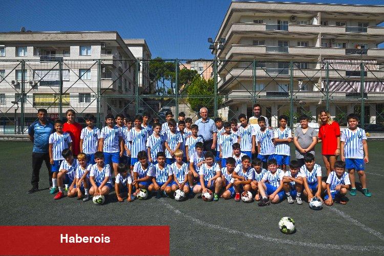 Karabağlar’da yaz spor okulları doludizgin