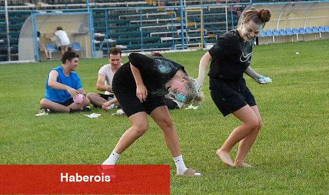 Kemer'de 'renkli' festival - Haberois Kemer'de 'renkli' festival