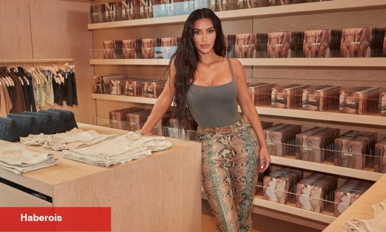 Kim Kardashian'ın Skims'i Şimdi 4 Milyar Dolar Değerinde - Haberois Kim Kardashian'ın Skims'i Şimdi 4 Milyar Dolar Değerinde