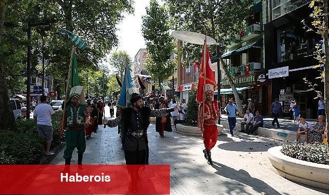 Kocaeli Büyükşehir mehteri İzmitlileri selamladı - Haberois Kocaeli Büyükşehir mehteri İzmitlileri selamladı