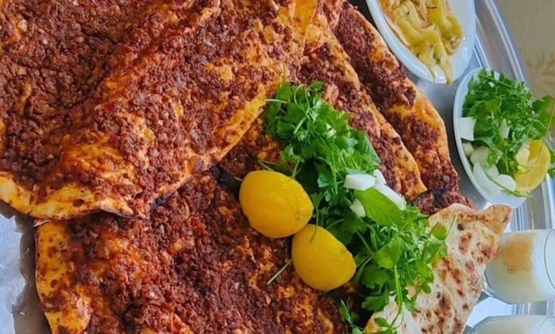 “Lahmacunun İçinde Her Şey Olacak Mı?” Tartışmasına Yeni Talimat! - Haberois “Lahmacunun İçinde Her Şey Olacak Mı?” Tartışmasına Yeni Talimat!